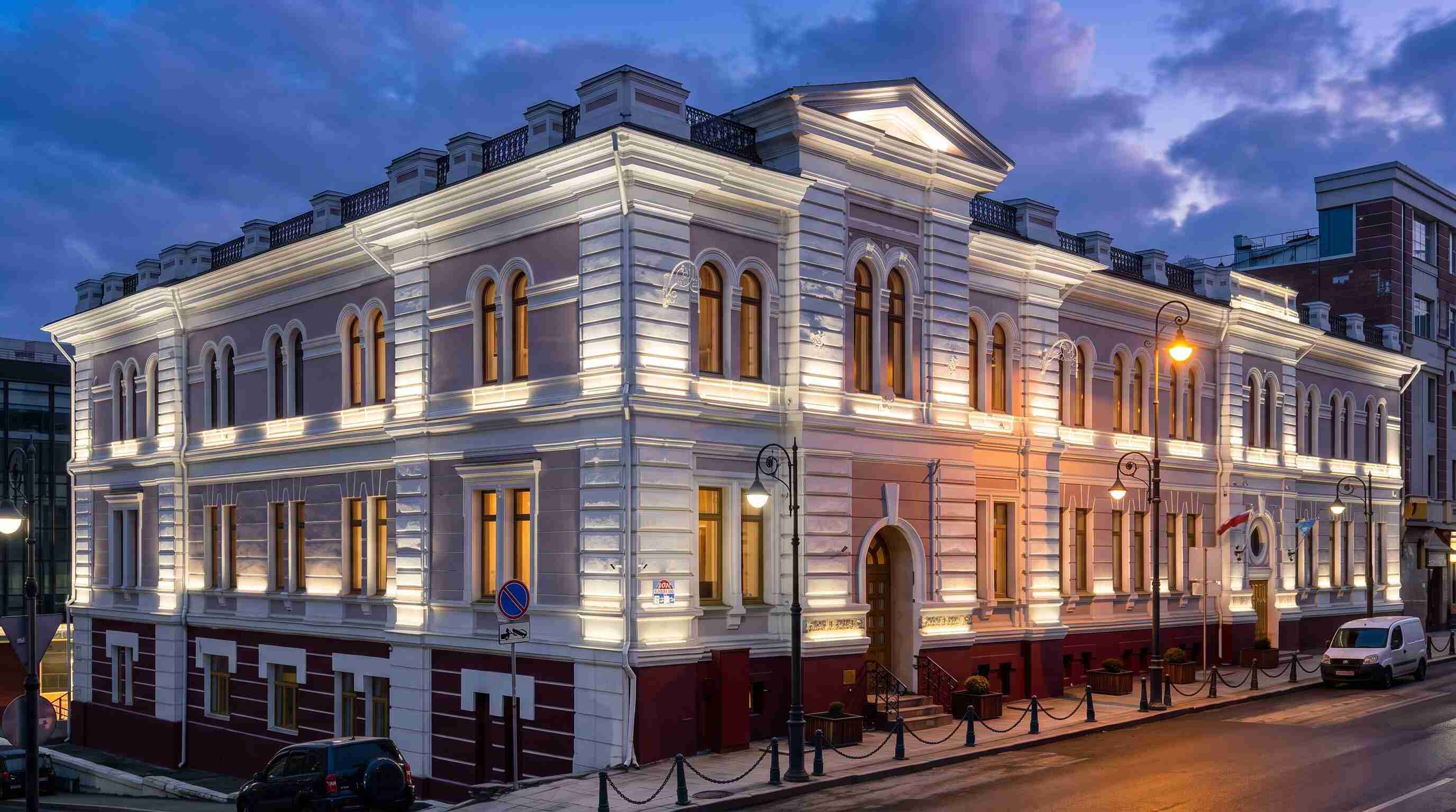 Приморская картинная галерея, Владивосток 2023 — архитектурная подсветка